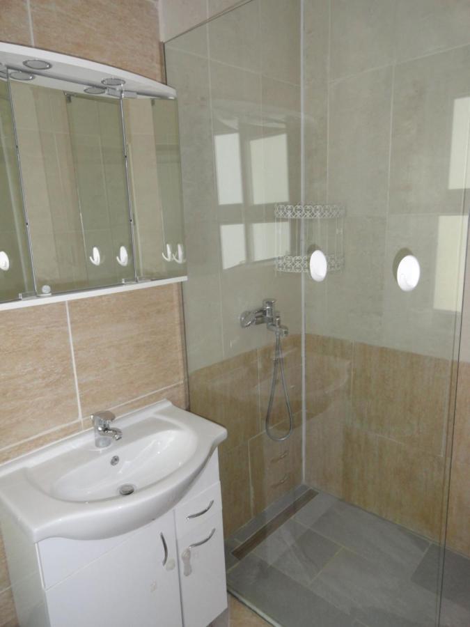 App Karolina Apartment Tolmin Luaran gambar
